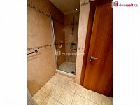 Pronájem bytu 2+1 ve Zlíně, věžové domy - 10