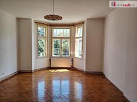 Pronájem prostorného bytu 3+1 o výměře 106m2 s prosklenou verandou, ul.Purkyňova, Děčín