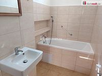 Pronájem prostorného bytu 3+1 o výměře 106m2 s prosklenou verandou, ul.Purkyňova, Děčín - 12