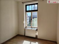 Pronájem prostorného bytu 3+1 o výměře 106m2 s prosklenou verandou, ul.Purkyňova, Děčín - 8