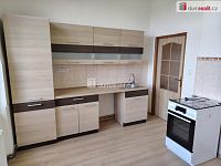 Pronájem prostorného bytu 3+1 o výměře 106m2 s prosklenou verandou, ul.Purkyňova, Děčín - 9