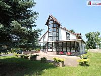 Zavedený hotel s restaurací přímo na sjezdu u dálnice u Chebu - Odrava