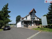 Zavedený hotel s restaurací přímo na sjezdu u dálnice u Chebu - Odrava - 2