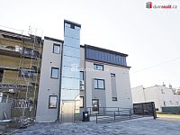 Byt 2+kk s výtahem a klimatizací - 11