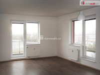 Pronájem 2kk 88,5 m2 P4 Modřany novostavba balkon 5,4m2 garážové stání sklep a komora částečně zařízeno - 3