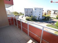 Pronájem bytu 1+kk, 30m² + balkon, ul. Federova, Praha 9- Kyje - 4