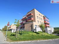 Pronájem bytu 1+kk, 30m² + balkon, ul. Federova, Praha 9- Kyje - 8