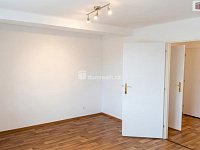 Pronájem bytu 1+1 v centru Kolína - 6