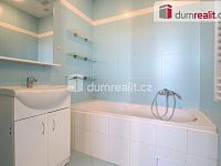 Pronájem bytu 3+1 s balkonem v Ostrově  - 11