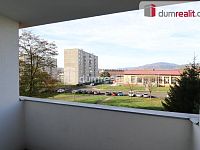 Pronájem bytu 3+1 s balkonem v Ostrově  - 20