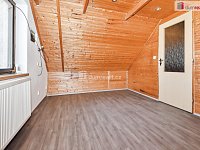 Prodej RD 7+1 350m2 se stodolou pozemek 1685m2 - 15