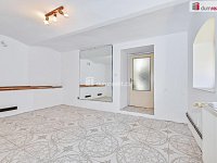 Prodej RD 7+1 350m2 se stodolou pozemek 1685m2 - 22