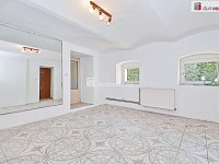 Prodej RD 7+1 350m2 se stodolou pozemek 1685m2 - 23