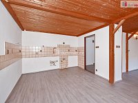 Prodej RD 7+1 350m2 se stodolou pozemek 1685m2 - 5