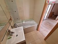 pronájem bytu 2+1 4m2 P6 Břevnov Anastázova částečně zařízen terasa 13m2 sklep - 7