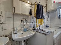 Prodej dvougeneračního rodinného domu v obci Újezd nad Lesy - 17