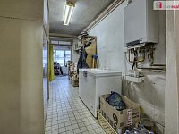 Prodej dvougeneračního rodinného domu v obci Újezd nad Lesy - 25