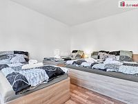 Rodinný dům s garáží a zahradou, Pernink - 6