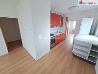 Pronájem prostorného bytu 4+kk /L/sklep, Praha 4, metro Háje - 8