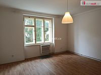 Velmi hezký byt 1+kk po rekonstrukci, Praha 10-Strašnice - 5