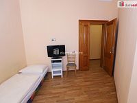 Krásný slunný byt 3+kk po rekonstrukci v druhém patře cihlového domu v lázeňském centru Karlových Varů - 8