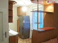 Pronájem 1kk 43m2 P10 Vršovice Gruzínská balkon zařízeno