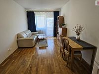 Pronájem 2kk 52m2 P9 Vysočany Pešlova balkon garáž zařízeno