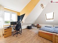 podkrovní byt 3+1 Praha - Záběhlice - Dětský/Studentský pokoj