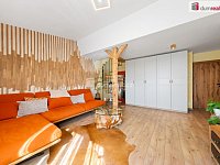 podkrovní byt 3+1 Praha - Záběhlice - Obývací pokoj