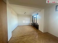 Byt v centru Kolína 3+1 81 m2 3. patro - 13