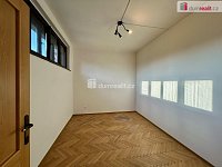 Byt v centru Kolína 3+1 81 m2 3. patro - 6