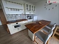 Pronájem garsoniéry s velým balkonem, komorou a sklepem, Praha 4 - Kamýk - 17