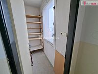 Pronájem garsoniéry s velým balkonem, komorou a sklepem, Praha 4 - Kamýk - 19