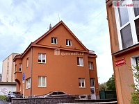 byt 1+1, 58 m2 + podíl na zahradě, K.Vary-Stará Role - 3