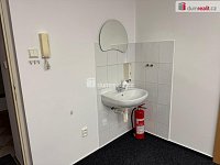 Pronájem, nebytové prostory, 31 m2, ul. náměstí Jana Zajíce, Vítkov - 2