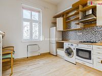 Pronájem bytu 53 m2 + sklep, náměstí Dr. M. Horákové, Karlovy Vary