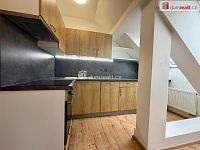 Pronájem bytu 1+KK ve Vojkovicích, okr. Karlovy Vary - 3