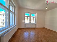 pronájem 3kk 82m2 P2 Vinohrady Chodská nezařízen - 2