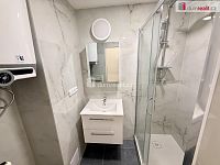 Elegantní byt 2+1 po kompletní rekonstrukci s klimatizací v srdci Žižkova - 2