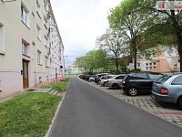 Bytová jednotky 1+kk určená k rekonstrukci ve zvýšeném přízemí cihlového domu v Sokolově - 15