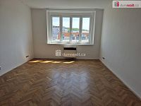 Pronájem 1+kk 27m2 P10 Vršovice činžovní dům rekonstrukce nezařízený - 6