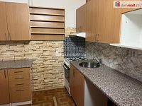 Pronájem 3kk 64m2 P9 Střížkov panel v původním stavu lodžie 5,7m2 částečně zařízeno