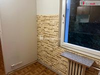 Pronájem 3kk 64m2 P9 Střížkov panel v původním stavu lodžie 5,7m2 částečně zařízeno - 3