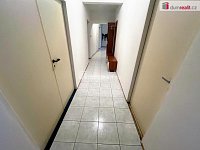 Pronájem komerčních prostor o výměře 71 m2, kancelář, sklady, garáže v Uherském Hradišti  - 4