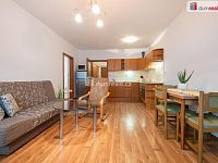 Pronájem bytu 2+KK, 45 m2 + B 5 m2 + Garáž, 20 m2  - Rakovník