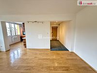 Pronájem světlého bytu 3+1 se dvěma balkony | Kralupy nad Vltavou – sídliště Hůrka - 20
