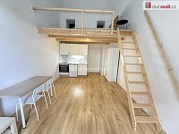 Pronájem bytu 1+kk 50 m2 P5 Smíchov zařízený nový LOFT - 3