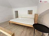 Pronájem bytu 1+kk 50 m2 P5 Smíchov zařízený nový LOFT - 4