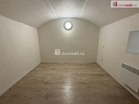 Pronájem bytu 1+kk 50 m2 P5 Smíchov zařízený nový LOFT - 7