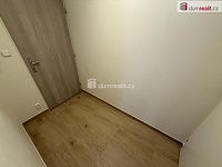 Pronájem bytu 1+kk 50 m2 P5 Smíchov zařízený nový LOFT - 8